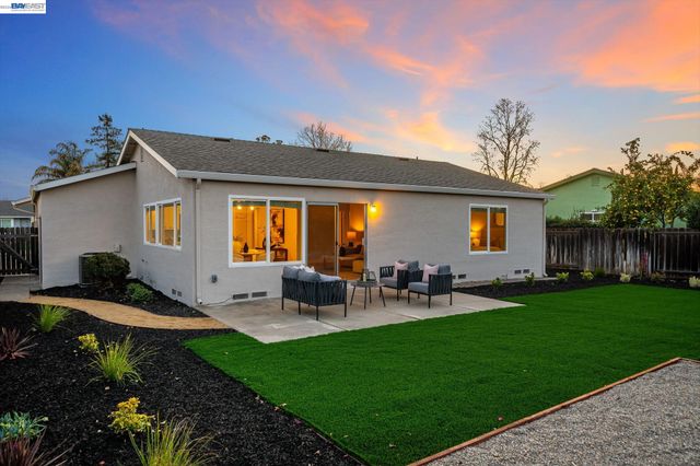 855 Hanover Street, Livermore, CA 94551