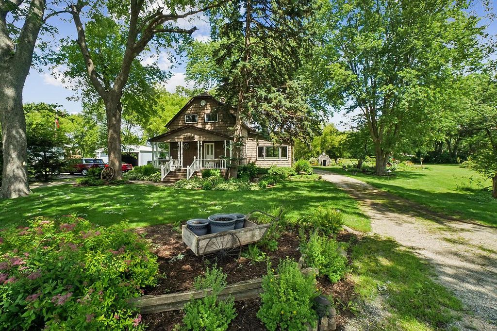9461 River ROAD, Pleasant Prairie, WI 53158