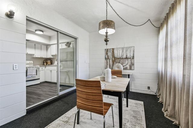 5861 42ND TERRACE N 1712, Kenneth City, FL 33709