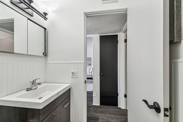 5861 42ND TERRACE N 1712, Kenneth City, FL 33709