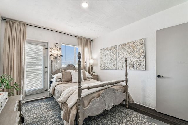 5861 42ND TERRACE N 1712, Kenneth City, FL 33709