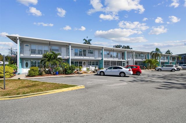 5861 42ND TERRACE N 1712, Kenneth City, FL 33709