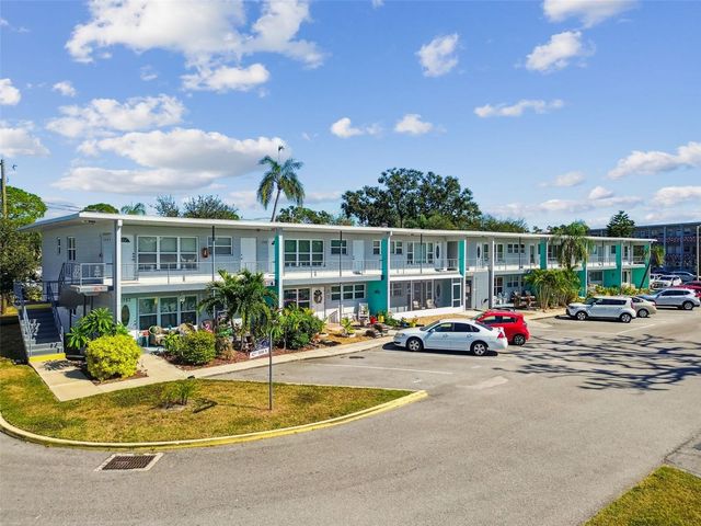 5861 42ND TERRACE N 1712, Kenneth City, FL 33709