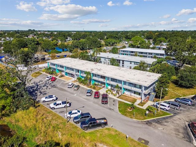 5861 42ND TERRACE N 1712, Kenneth City, FL 33709