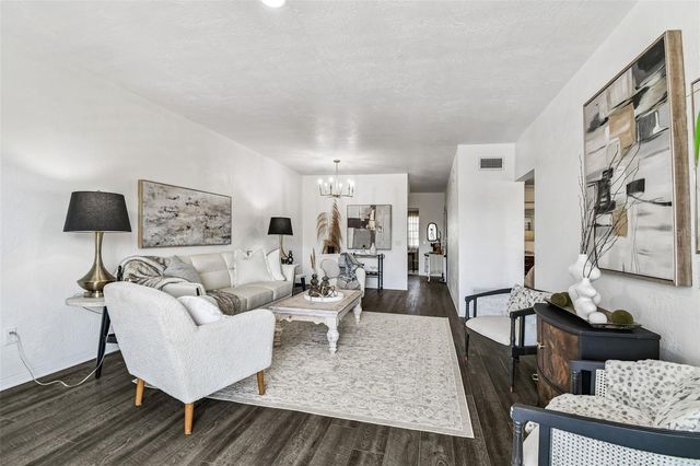 5861 42ND TERRACE N 1712, Kenneth City, FL 33709