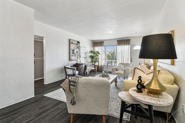 5861 42ND TERRACE N 1712, Kenneth City, FL 33709