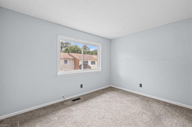 5021 Clairmont CT, Virginia Beach, VA 23462
