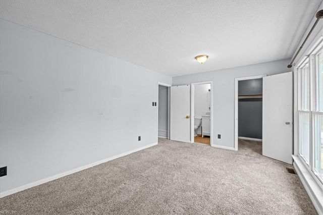 5021 Clairmont CT, Virginia Beach, VA 23462