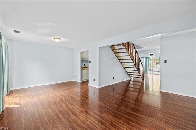 5021 Clairmont CT, Virginia Beach, VA 23462