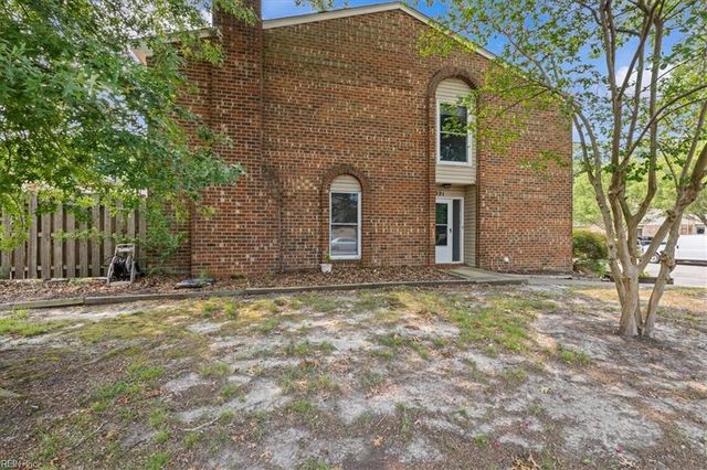 5021 Clairmont CT, Virginia Beach, VA 23462