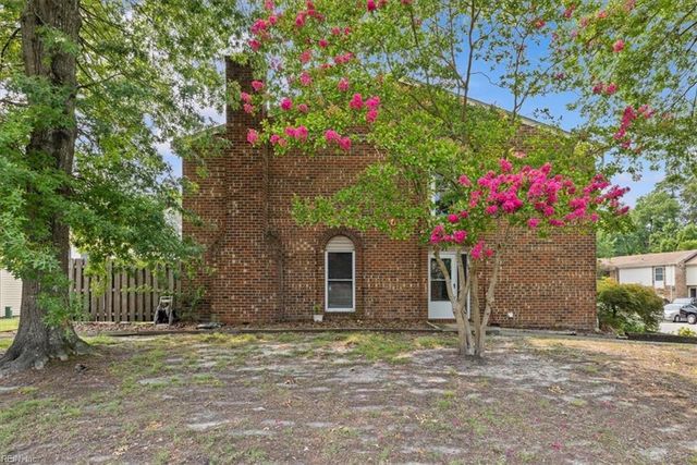 5021 Clairmont CT, Virginia Beach, VA 23462