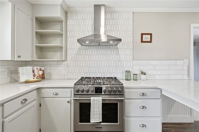 350 Doddridge St, Corpus Christi, TX 78411