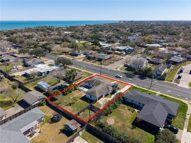 350 Doddridge St, Corpus Christi, TX 78411