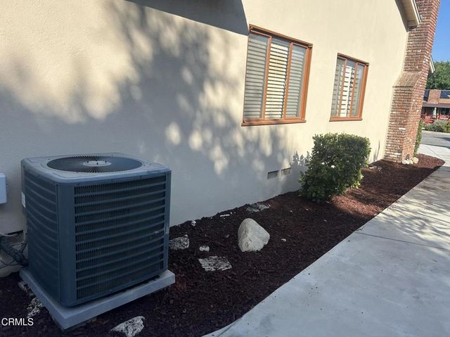 1305 Solita Road, Pasadena, CA 91103