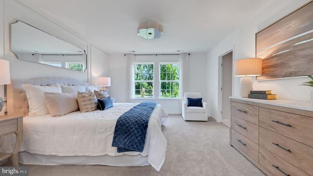 2117 ISABEL LN, Allentown, PA 18103