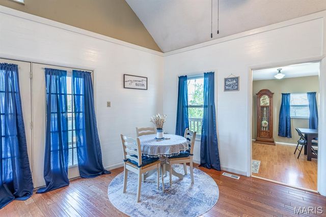 31 Independence Avenue, De Soto, MO 63020