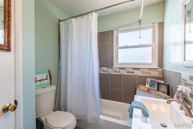 31 Independence Avenue, De Soto, MO 63020