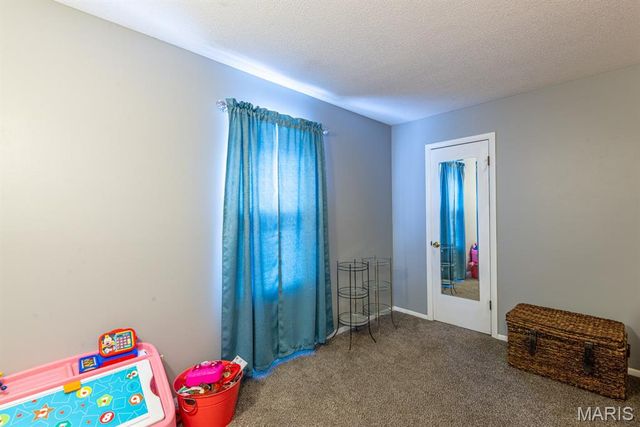 31 Independence Avenue, De Soto, MO 63020
