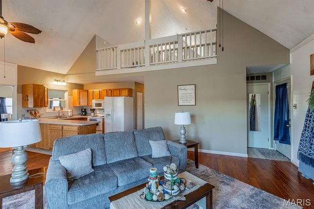 31 Independence Avenue, De Soto, MO 63020