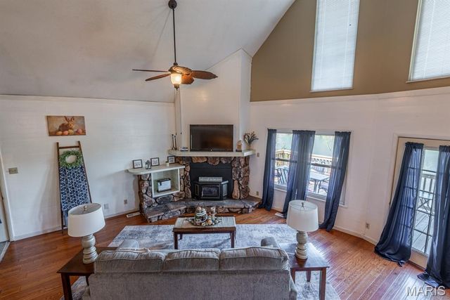 31 Independence Avenue, De Soto, MO 63020
