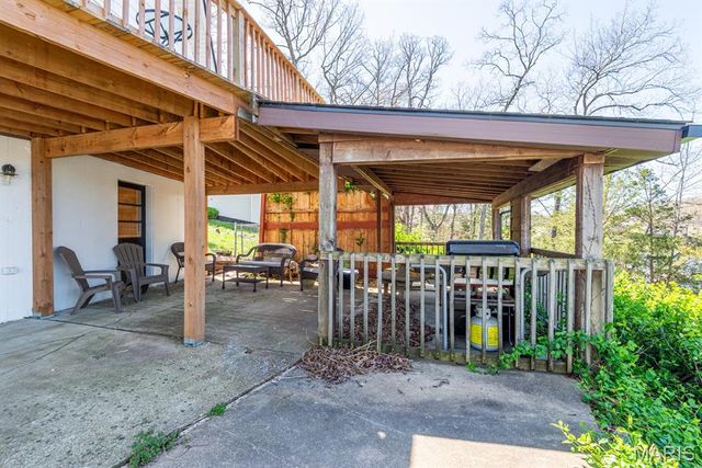 31 Independence Avenue, De Soto, MO 63020
