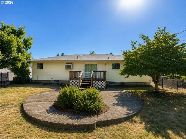 3015 Se 143RD Ave, Portland, OR 97236