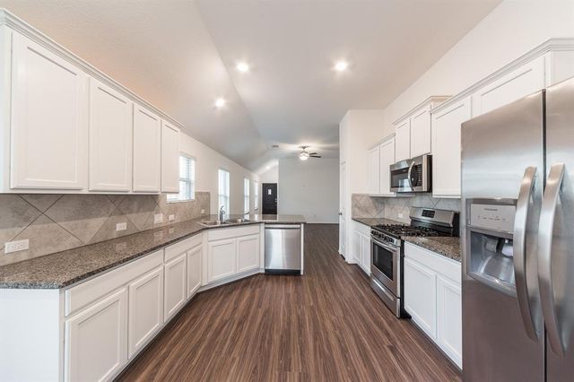 25911 Rosin Lake Lane, Richmond, TX 77406