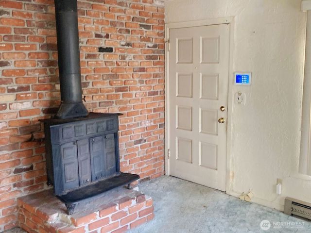 10231 Beacon Avenue S, Tukwila, WA 98178