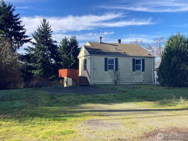 10231 Beacon Avenue S, Tukwila, WA 98178