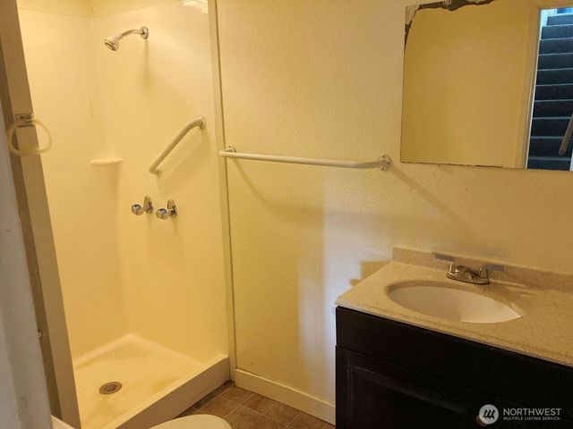 10231 Beacon Avenue S, Tukwila, WA 98178