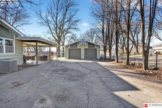 2604 S 48th Avenue, Omaha, NE 68106