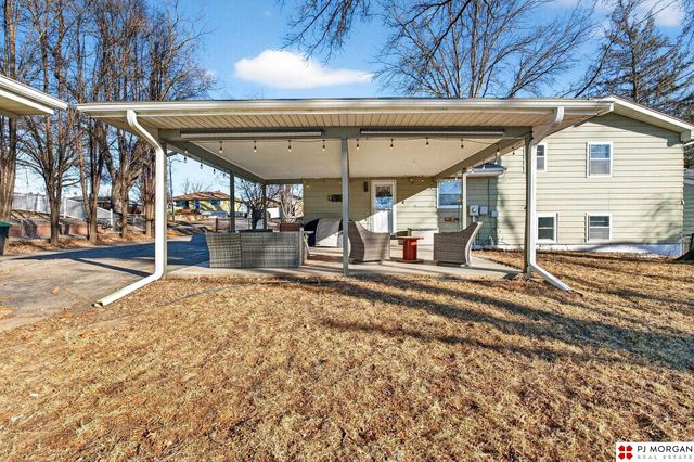 2604 S 48th Avenue, Omaha, NE 68106