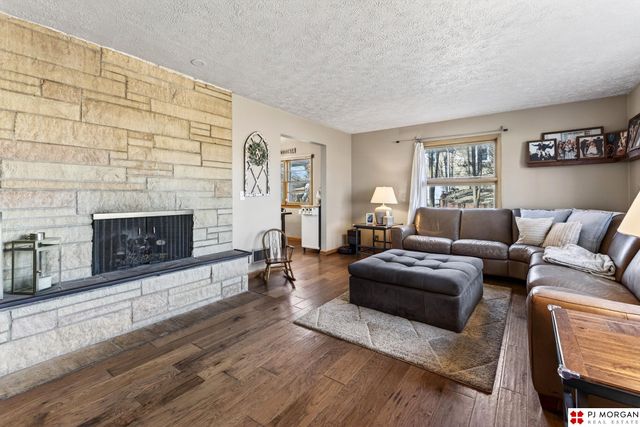 2604 S 48th Avenue, Omaha, NE 68106