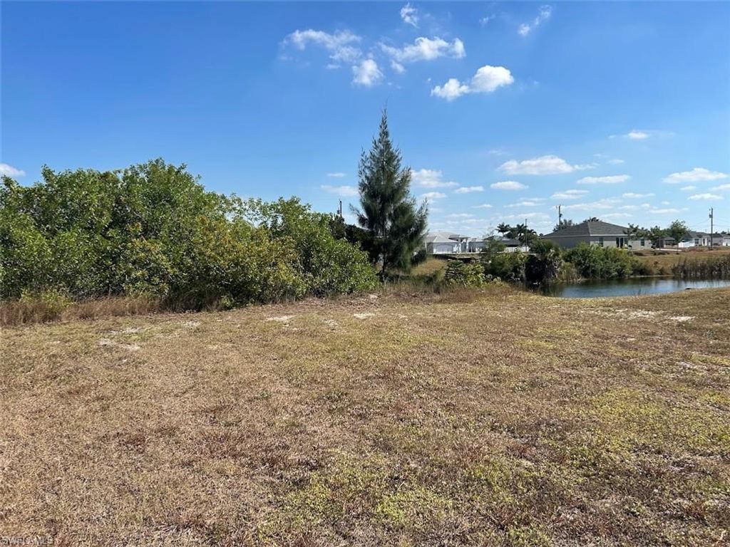 1821 7th AVE, CAPE CORAL, FL 33993 — photo 4