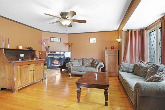 7466 W Gregory Street, Chicago, IL 60656