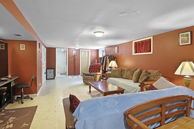 7466 W Gregory Street, Chicago, IL 60656