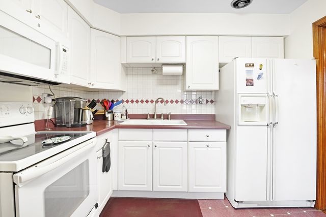 7466 W Gregory Street, Chicago, IL 60656