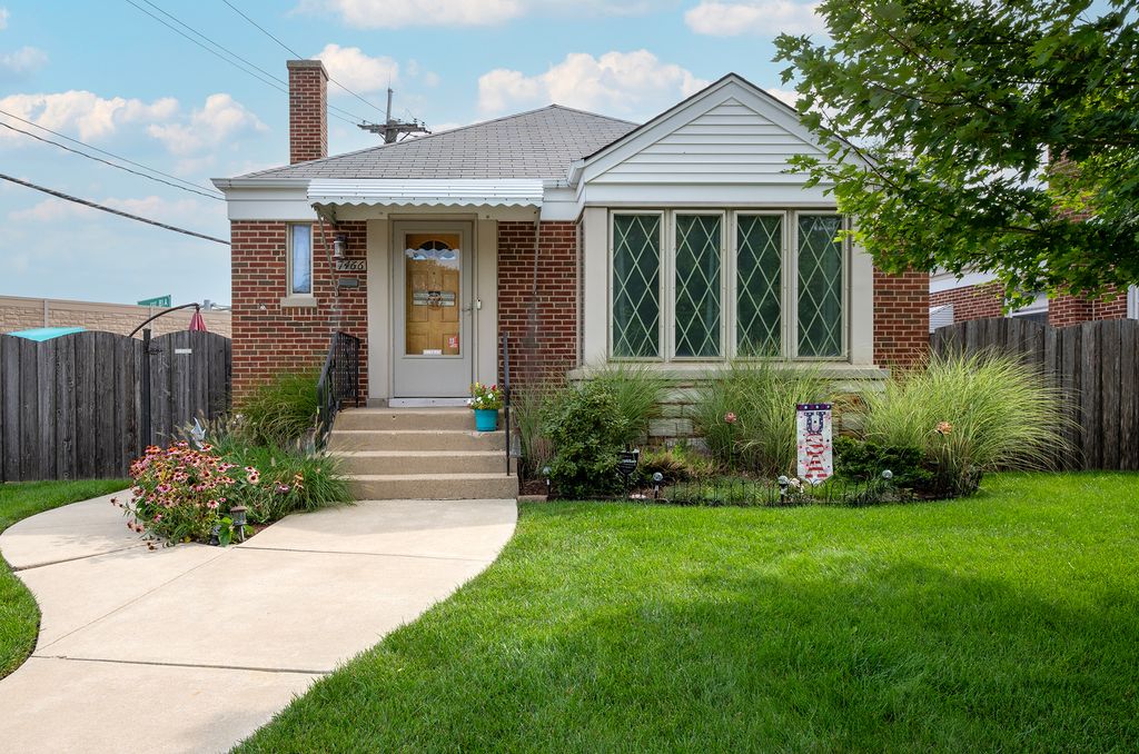 7466 W Gregory Street, Chicago, IL 60656