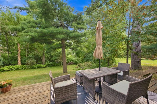 701 N Brookview Lane SW, Isanti, MN 55040