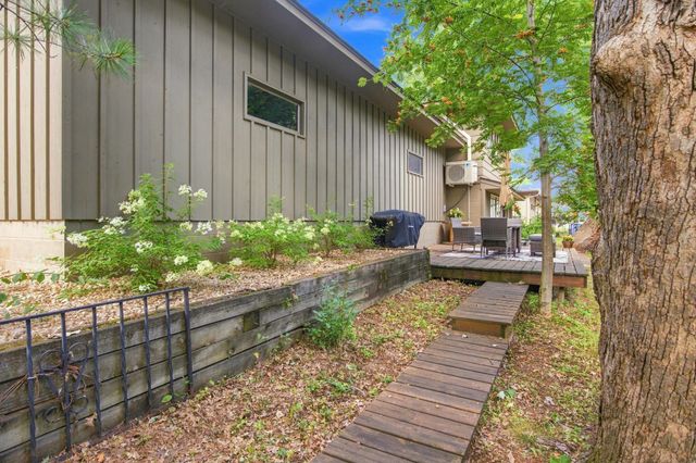701 N Brookview Lane SW, Isanti, MN 55040