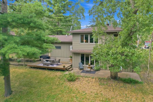 701 N Brookview Lane SW, Isanti, MN 55040