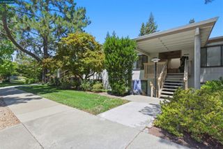 1400 Ptarmigan Dr 5, Walnut Creek, CA 94595