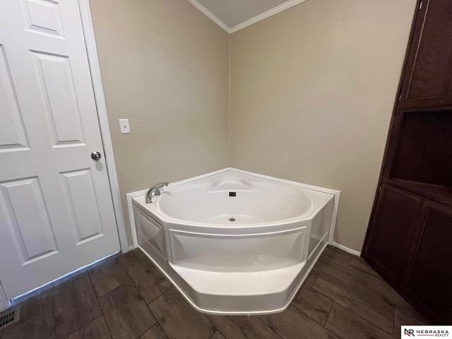 1808 SW 11th Street, Lincoln, NE 68522