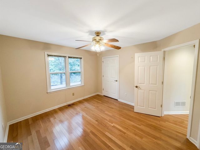 220 Youngs Circle, Fayetteville, GA 30215