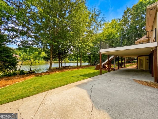 220 Youngs Circle, Fayetteville, GA 30215