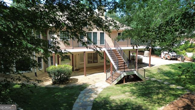 220 Youngs Circle, Fayetteville, GA 30215