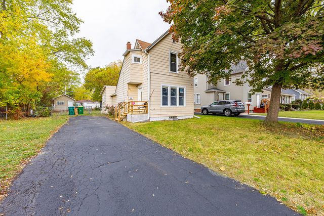 2318 Gideon Avenue, Zion, IL 60099