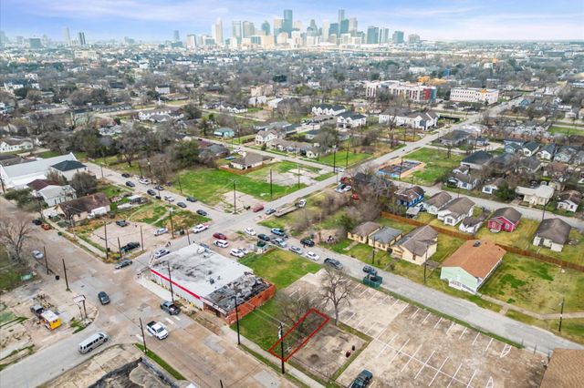 3409 Holman Street, Houston, TX 77004