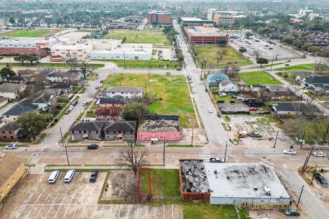 3409 Holman Street, Houston, TX 77004