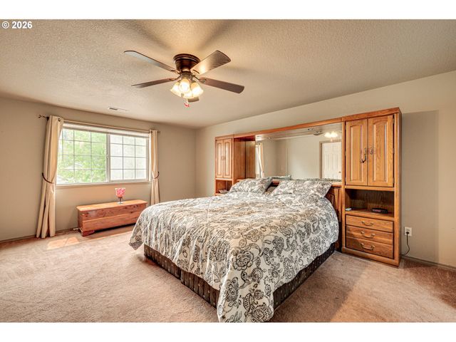 2610 Nw 8TH St, Battle Ground, WA 98604